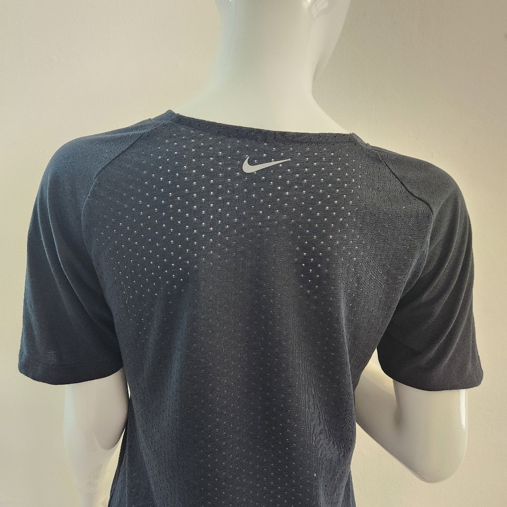 Unisex Nike Dri‑Fit Running Tee Black Women Small Men XSmall - Picture 7 of 16